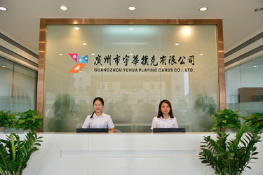 GUANGDONG YUHUA PLAYING CARDS CO.,LTD. dây chuyền sản xuất của nhà sản xuất