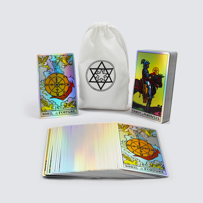 Thẻ tarot laser cao cấp tùy chỉnh dành cho người mới bắt đầu bán buôn thẻ tarot phù thủy kích thước thông thường được đóng gói trong túi vải trắng