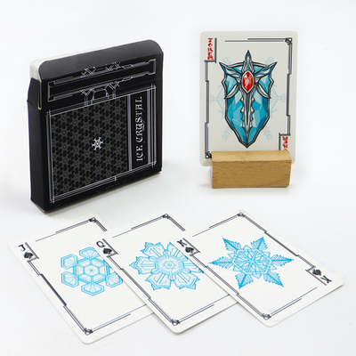 In Poker Game Custom Silver Stamping Thẻ giấy với kết cấu Emboss Black Core
